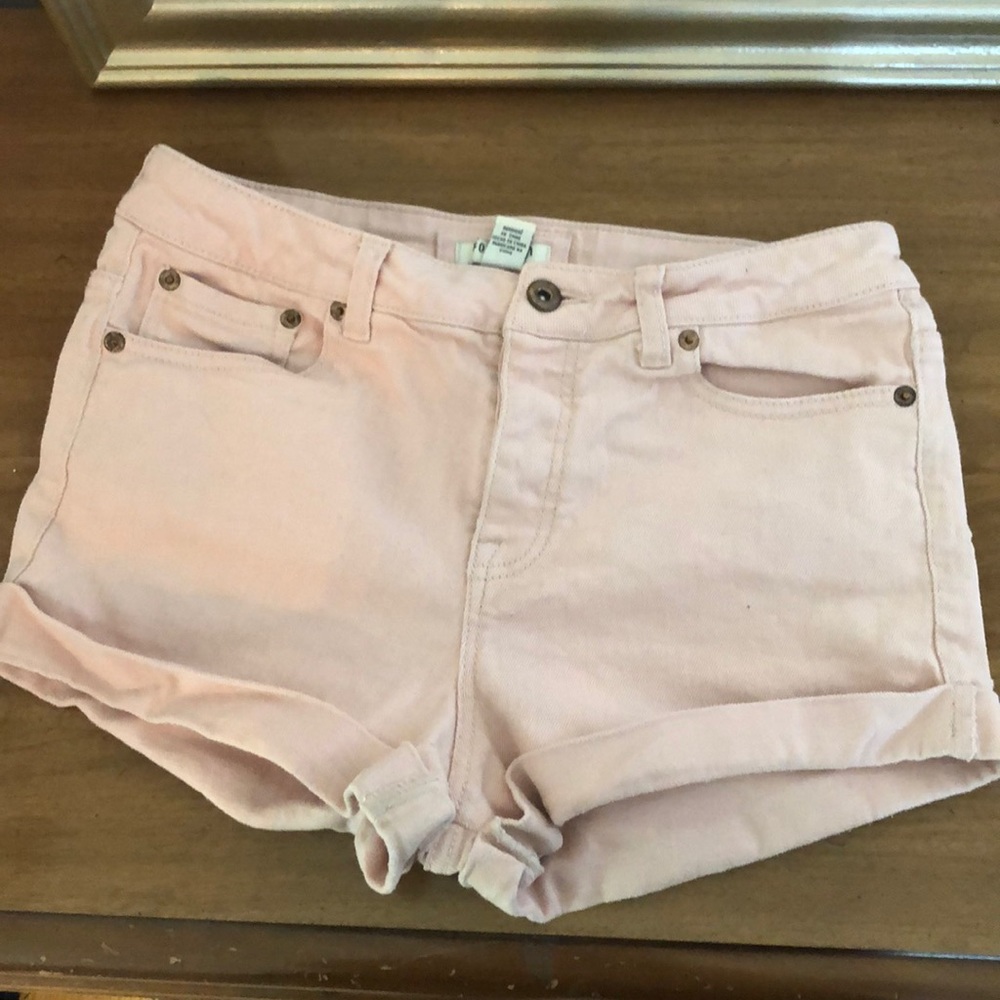 High-waisted jean shorts